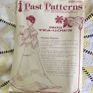 Past Patterns 1902 Tea-Gown sewing pattern